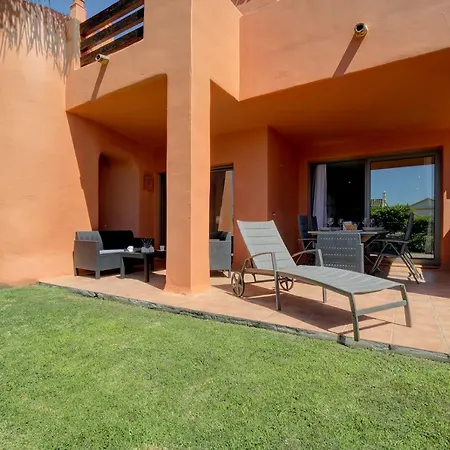 Apartment Garden Near The Estepona